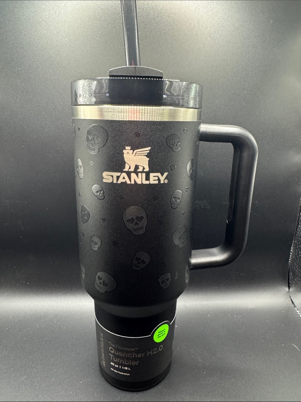 NWT 2026 Halloween Stanley 40oz Glow in the Dark Skulls and Hearts Black Target